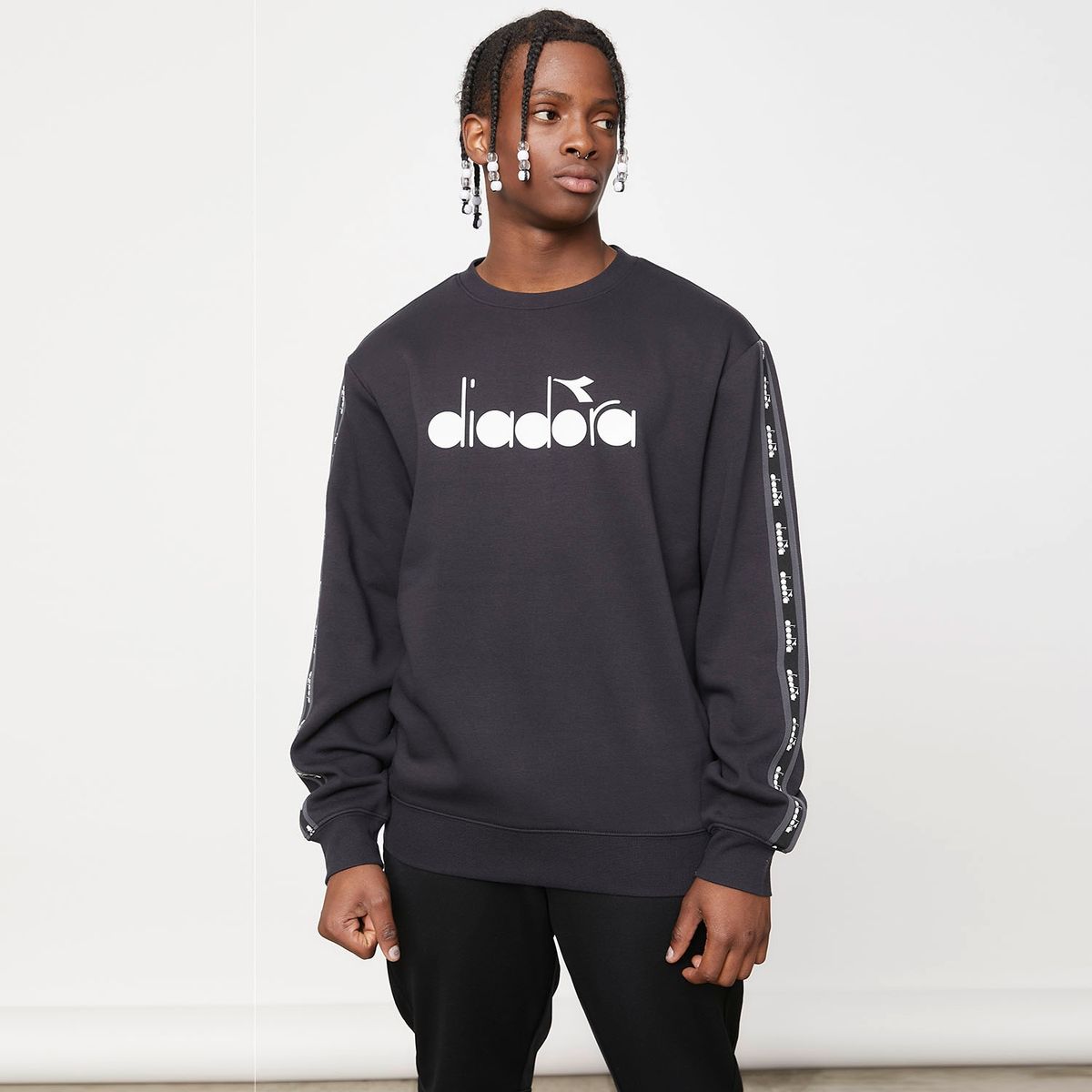 DIADORA - Poleron Deportivo Crewneck Oversize Fit Hombre Diadora