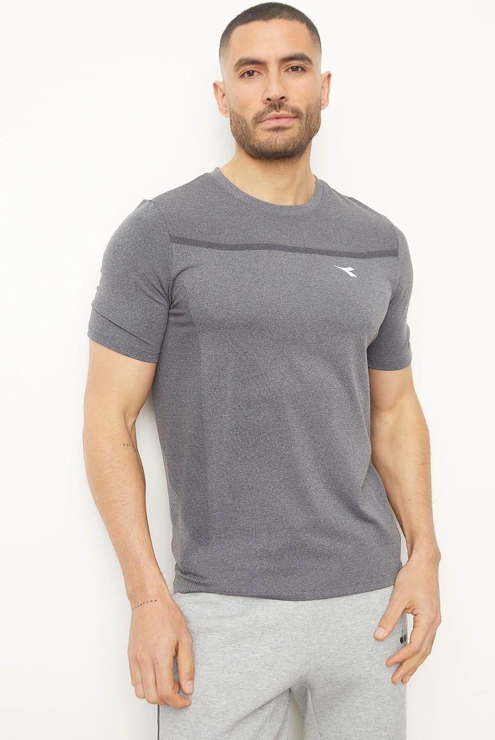 DIADORA - Polera Deportiva Manga Corta Hombre Diadora