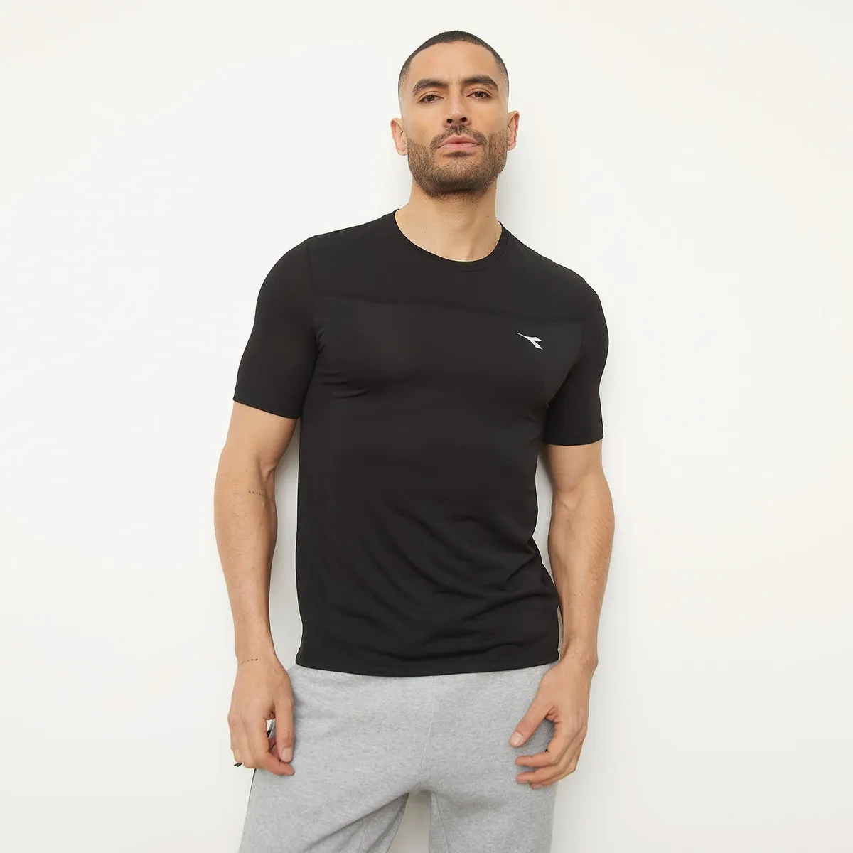 DIADORA - Polera Deportiva Manga Corta Hombre Diadora