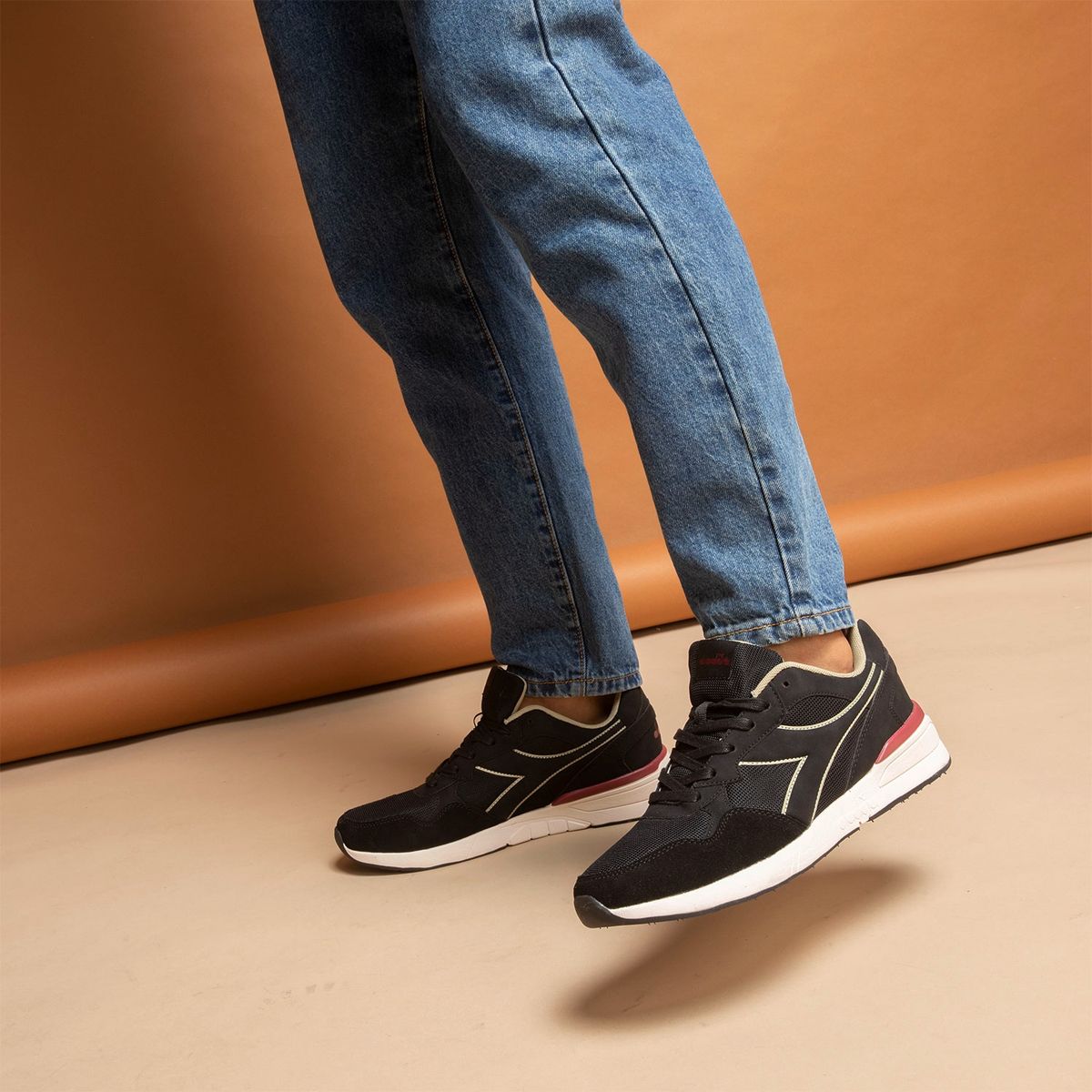 DIADORA - Vinfa2 Zapatilla Urbana Hombre Negro Diadora