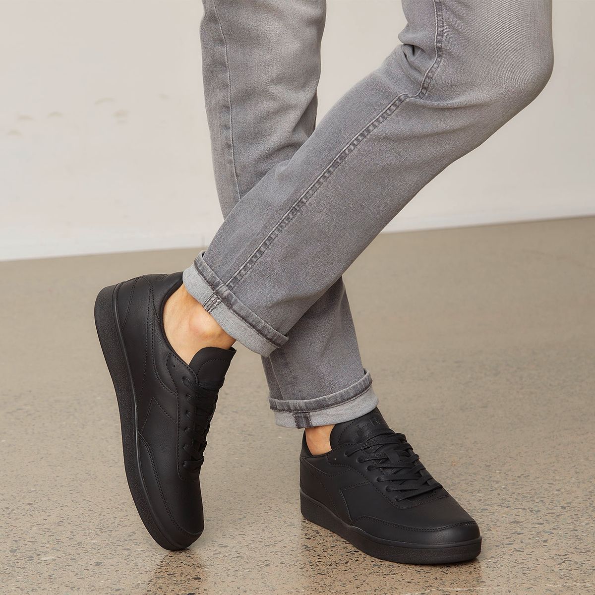 DIADORA - Court7 Zapatilla Urbana Hombre Negro Diadora