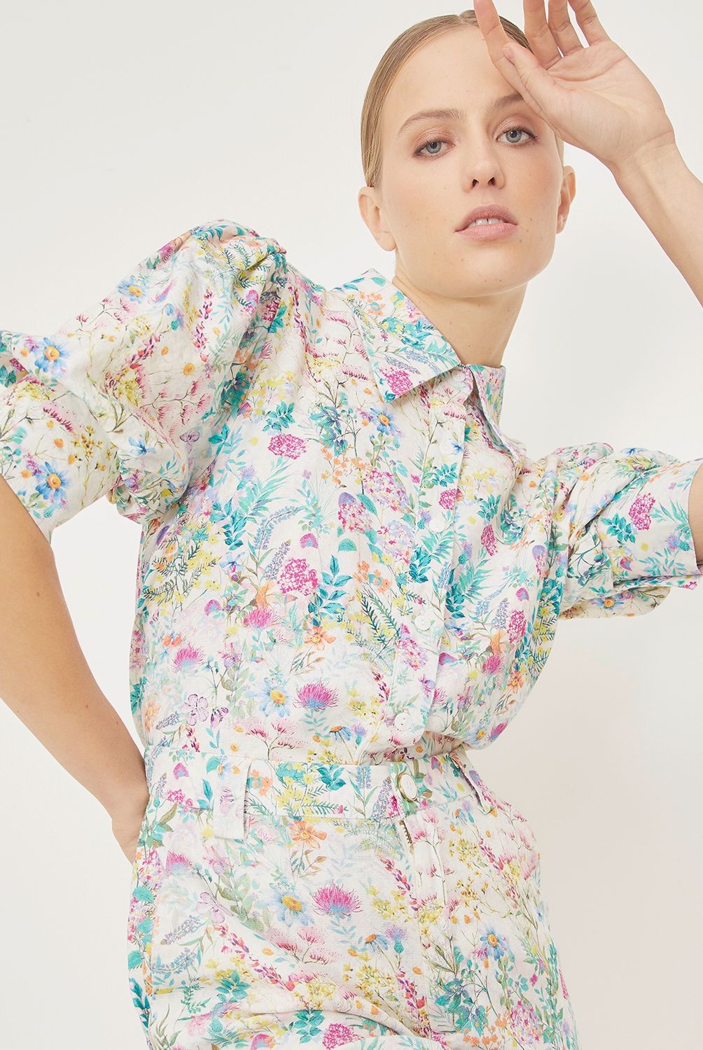 FALABELLA - Blusa Manga Corta Mujer Por Sebastián Del Real