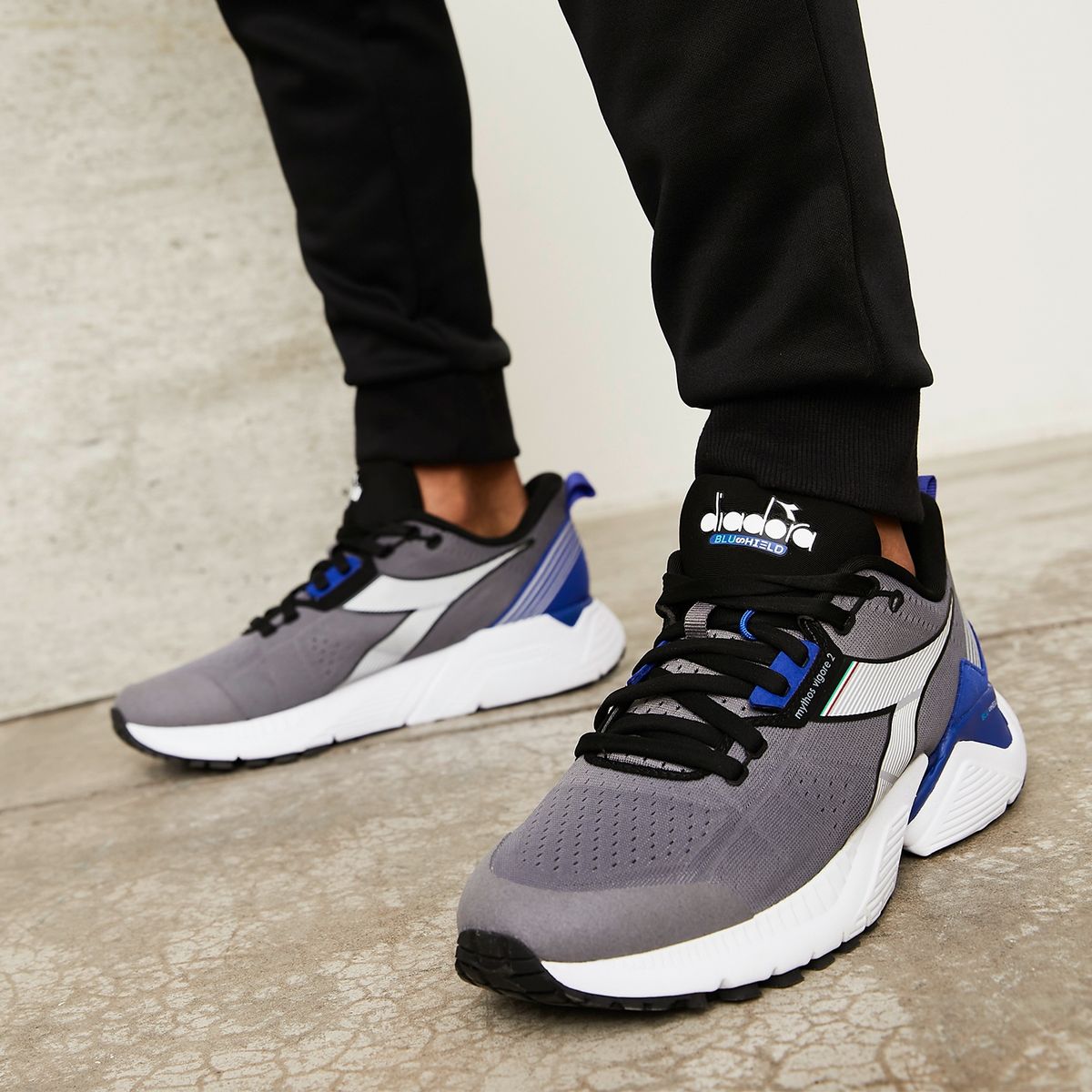 DIADORA - Zapatilla Running Hombre Gris Diadora