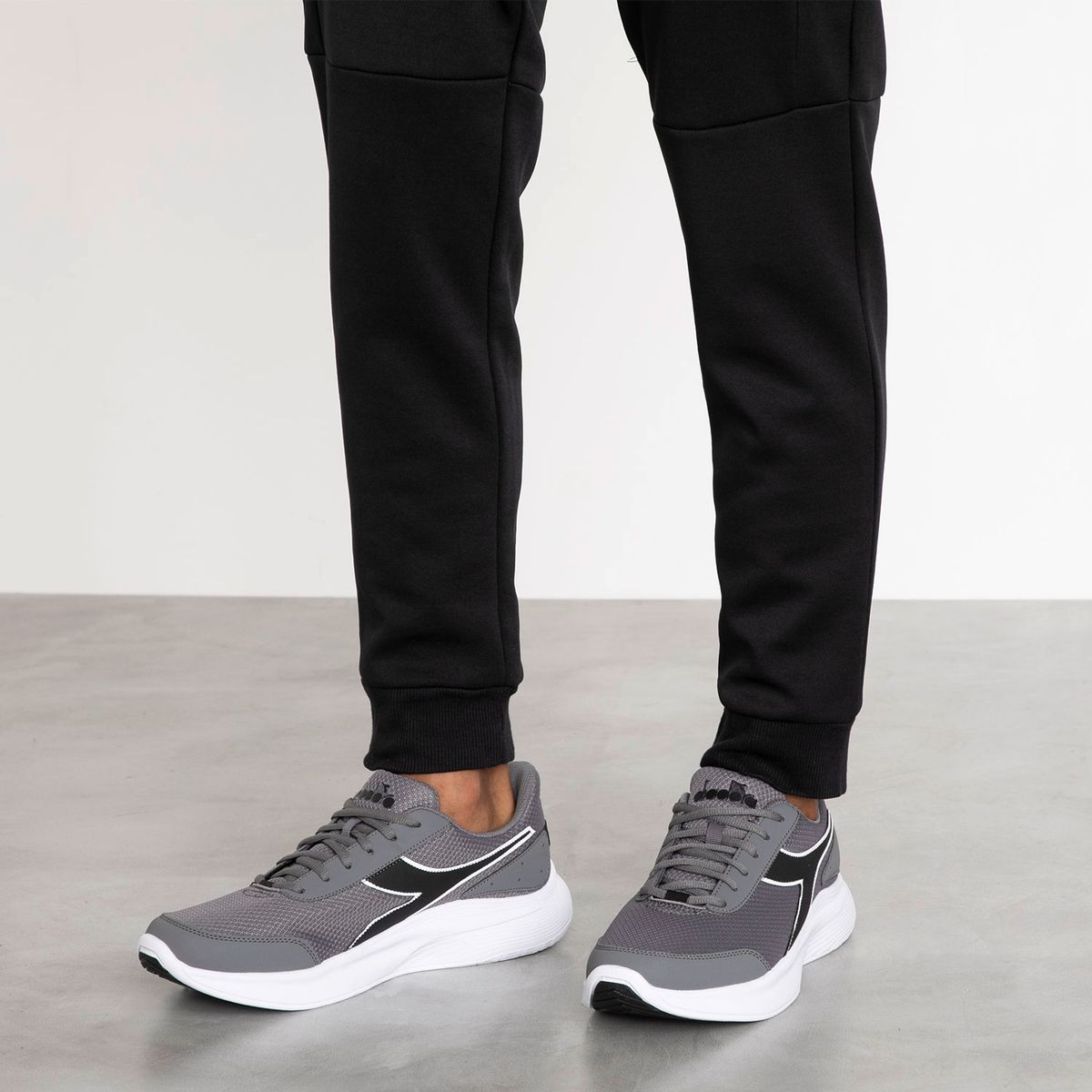 DIADORA - Zapatilla Running Hombre Gris Diadora