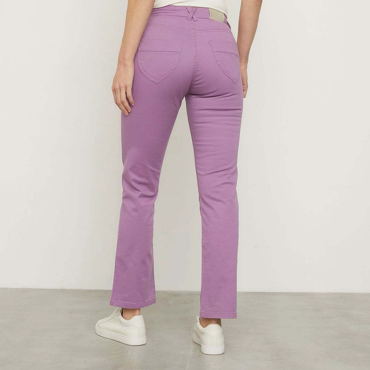NEWPORT - Pantalón Recto Tiro Medio Mujer Newport