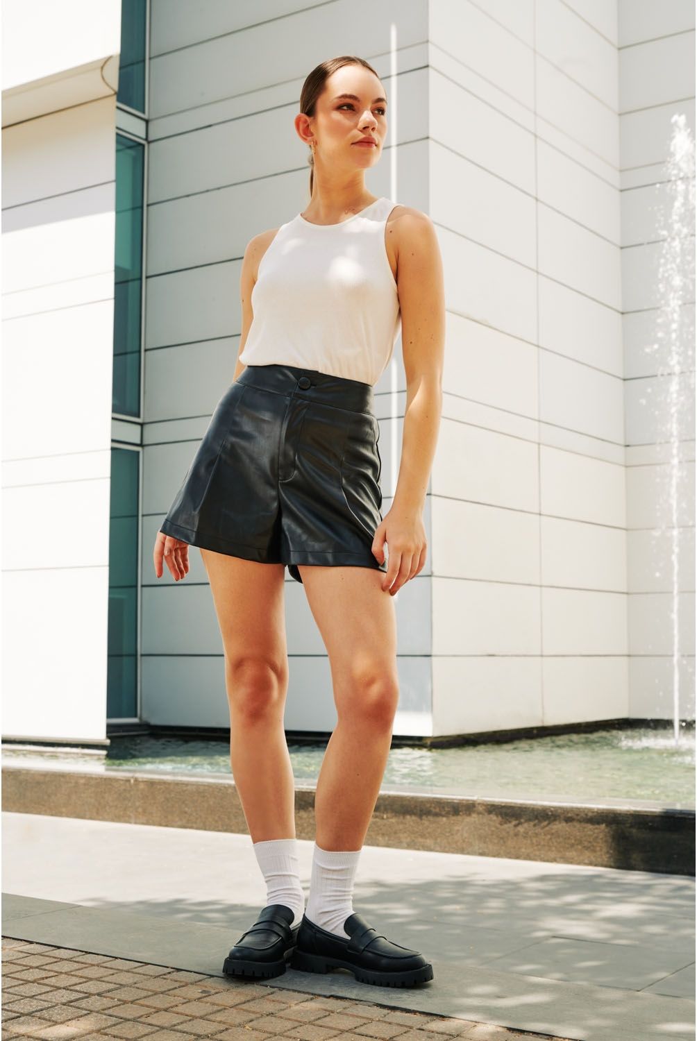 BASEMENT - Basement Short Mujer Zero Cuero