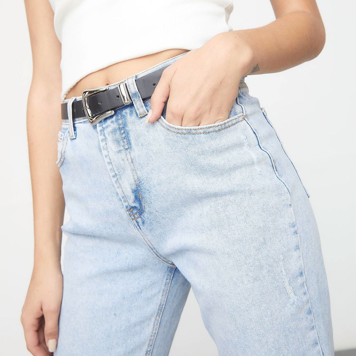 AMERICANINO - Jeans Mom Tiro Alto Mujer Americanino