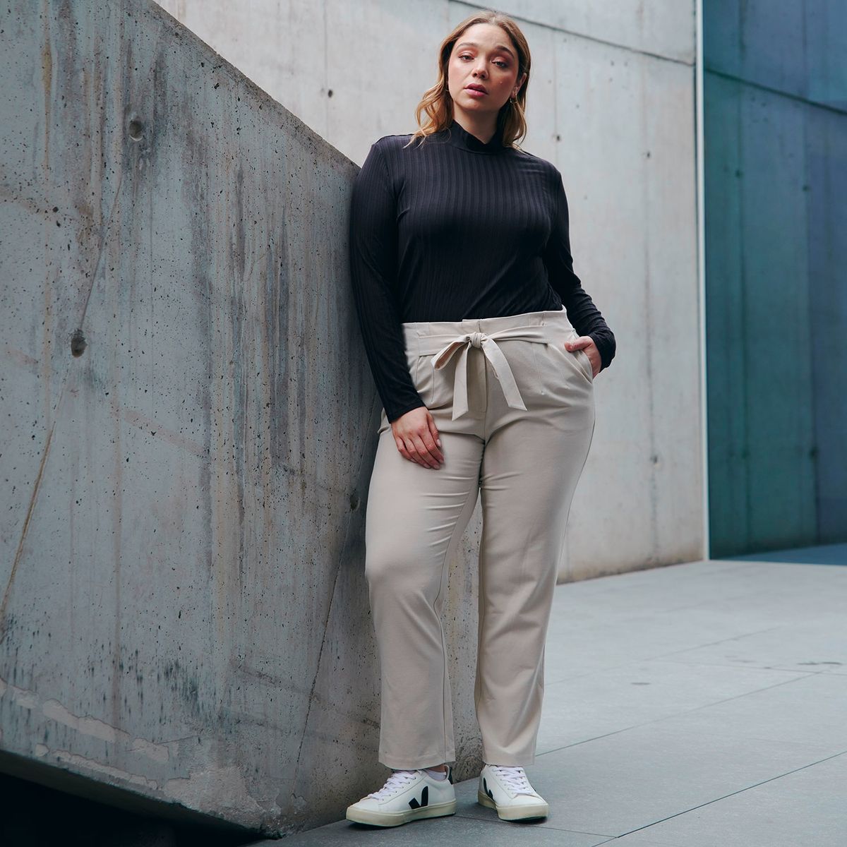 BASEMENT - Pantalón Recto Tiro Alto Mujer Basement