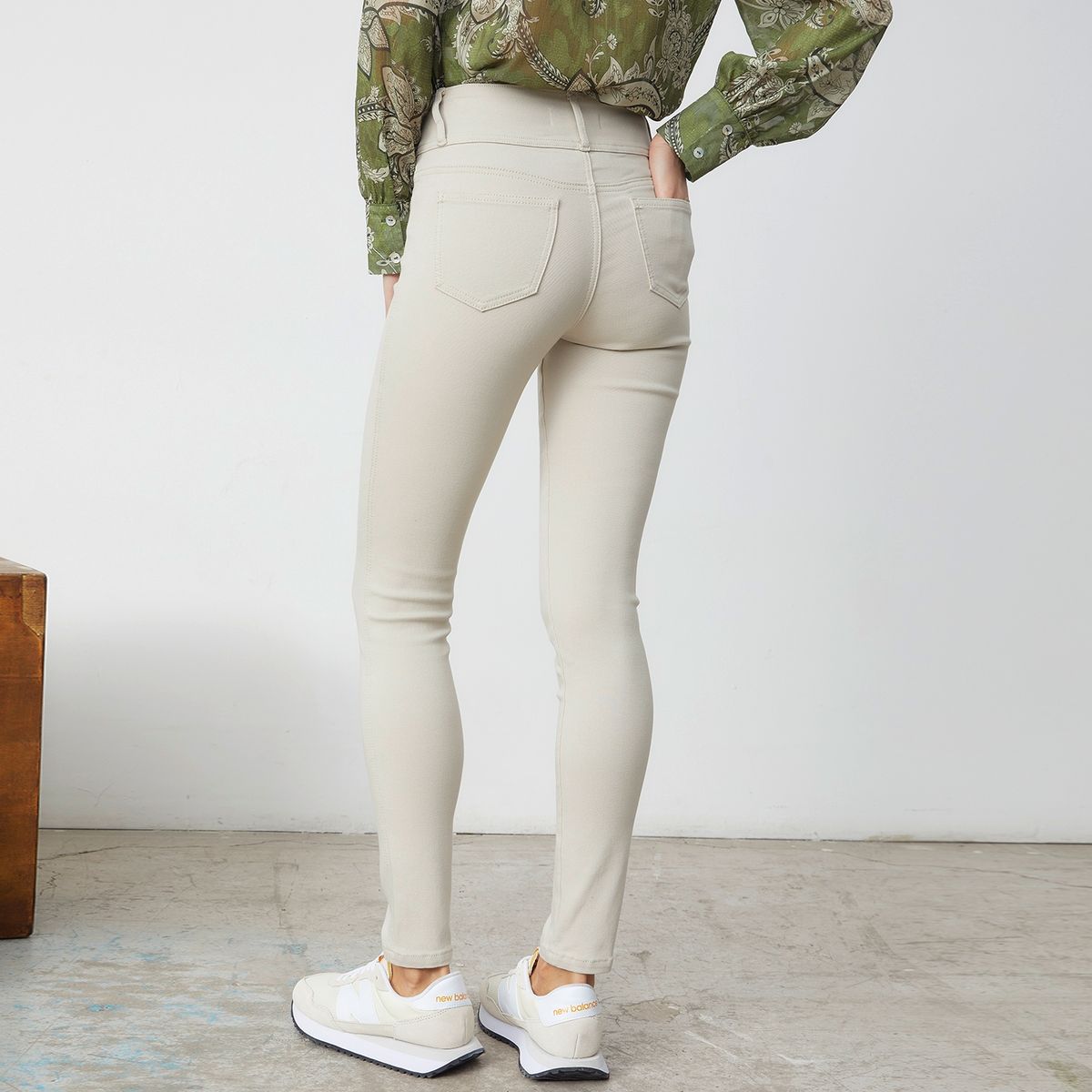 UNIVERSITY CLUB - Pantalón Slim Tiro Alto Mujer University Club