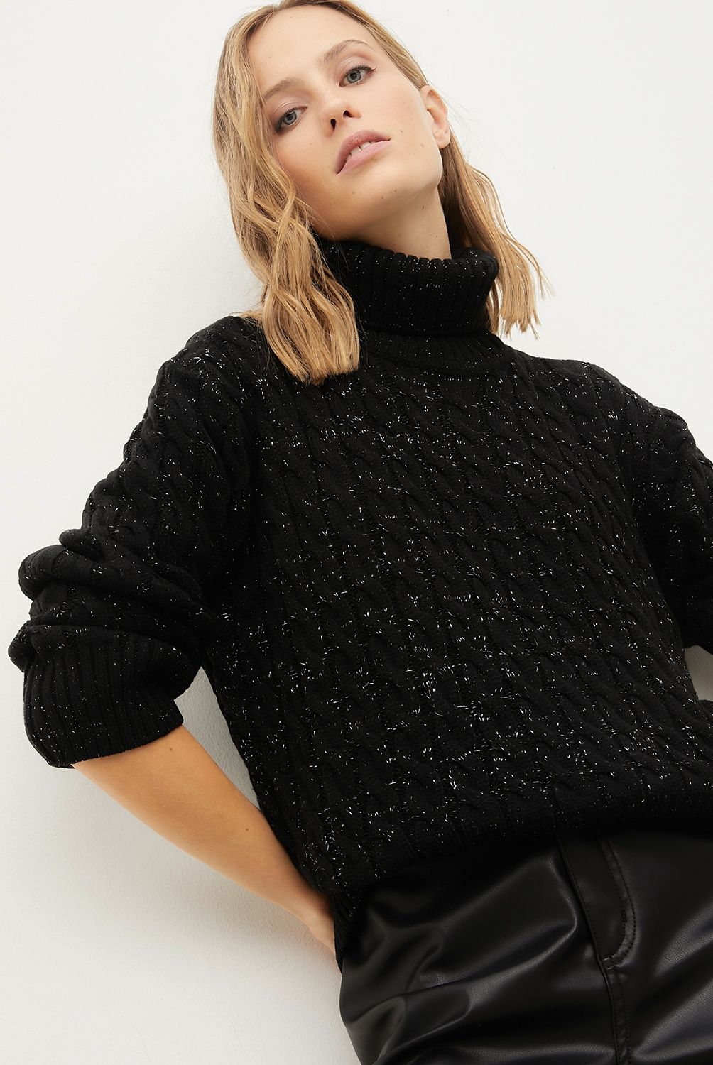 BASEMENT - Sweater Mujer Basement
