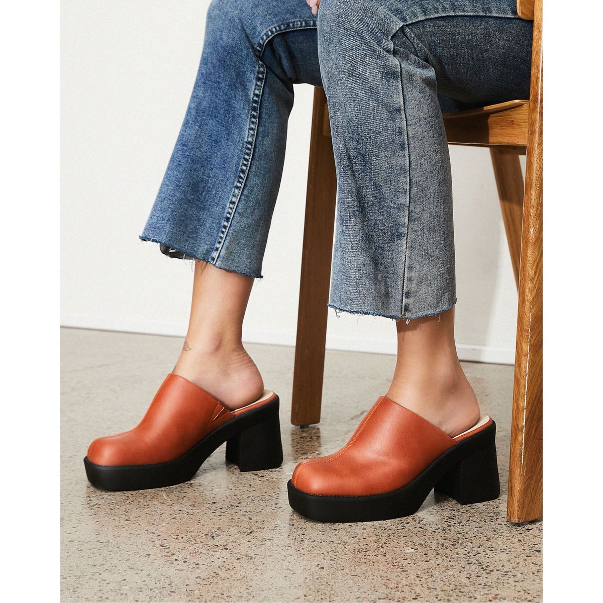 BASEMENT - Zapato Casual Mujer Café Basement