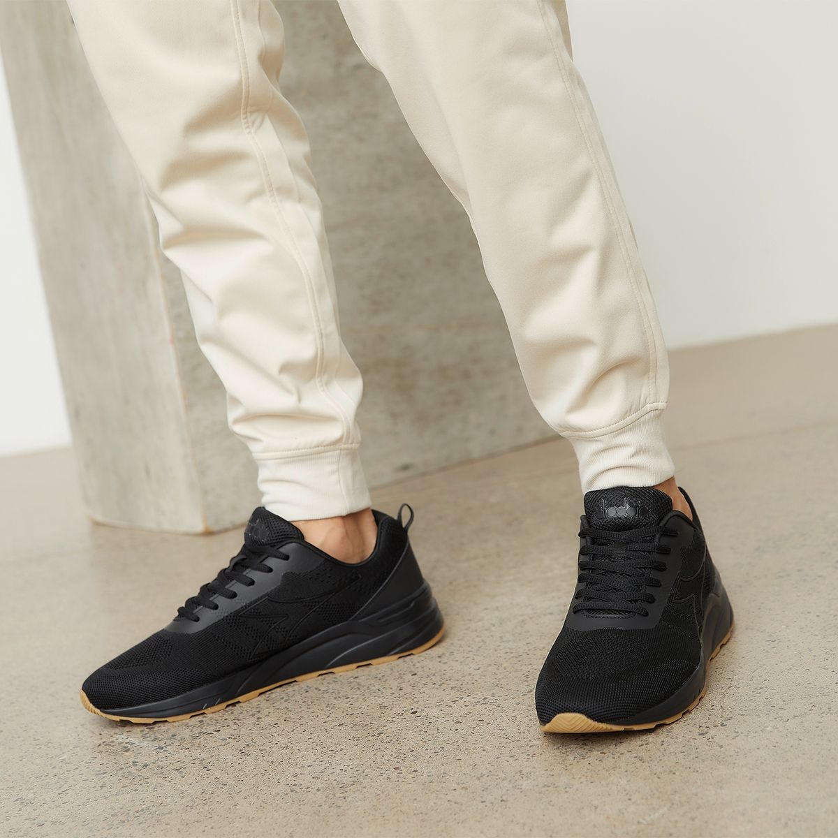 DIADORA - Solum4 2 Zapatilla Urbana Hombre Negro Diadora