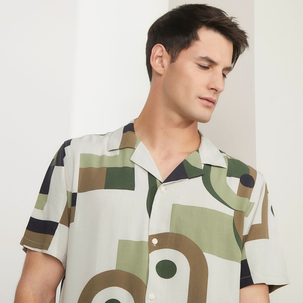 BASEMENT - Camisa Guayabera Manga Corta Viscosa Hombre Basement