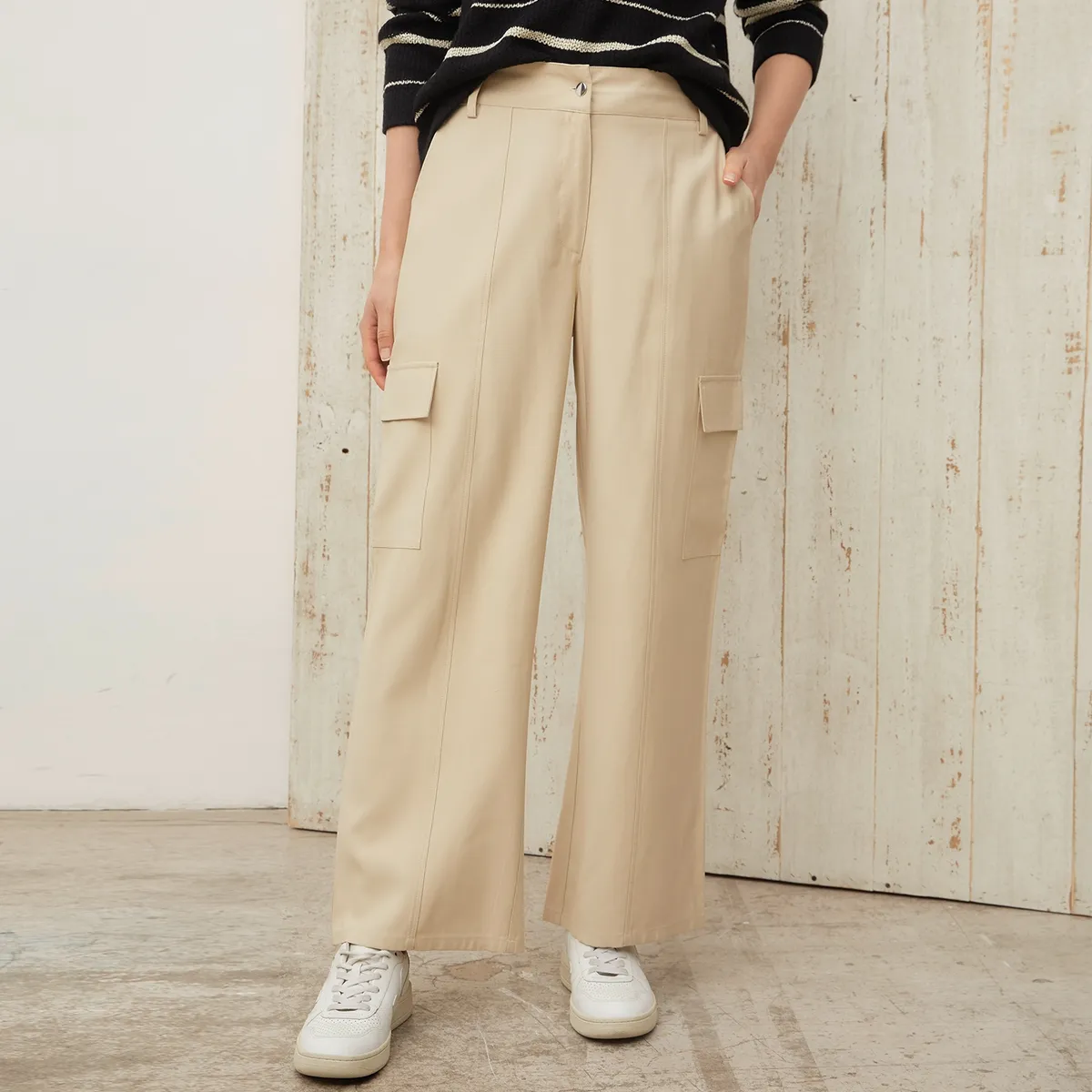 UNIVERSITY CLUB - Pantalón Cargo Tiro Alto Mujer University Club