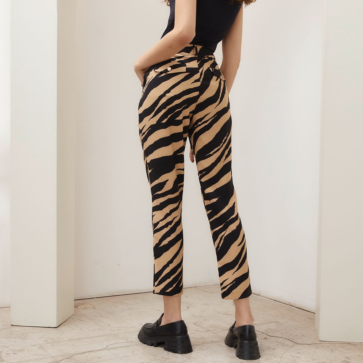 BASEMENT - Pantalón Recto Tiro Medio Mujer Basement