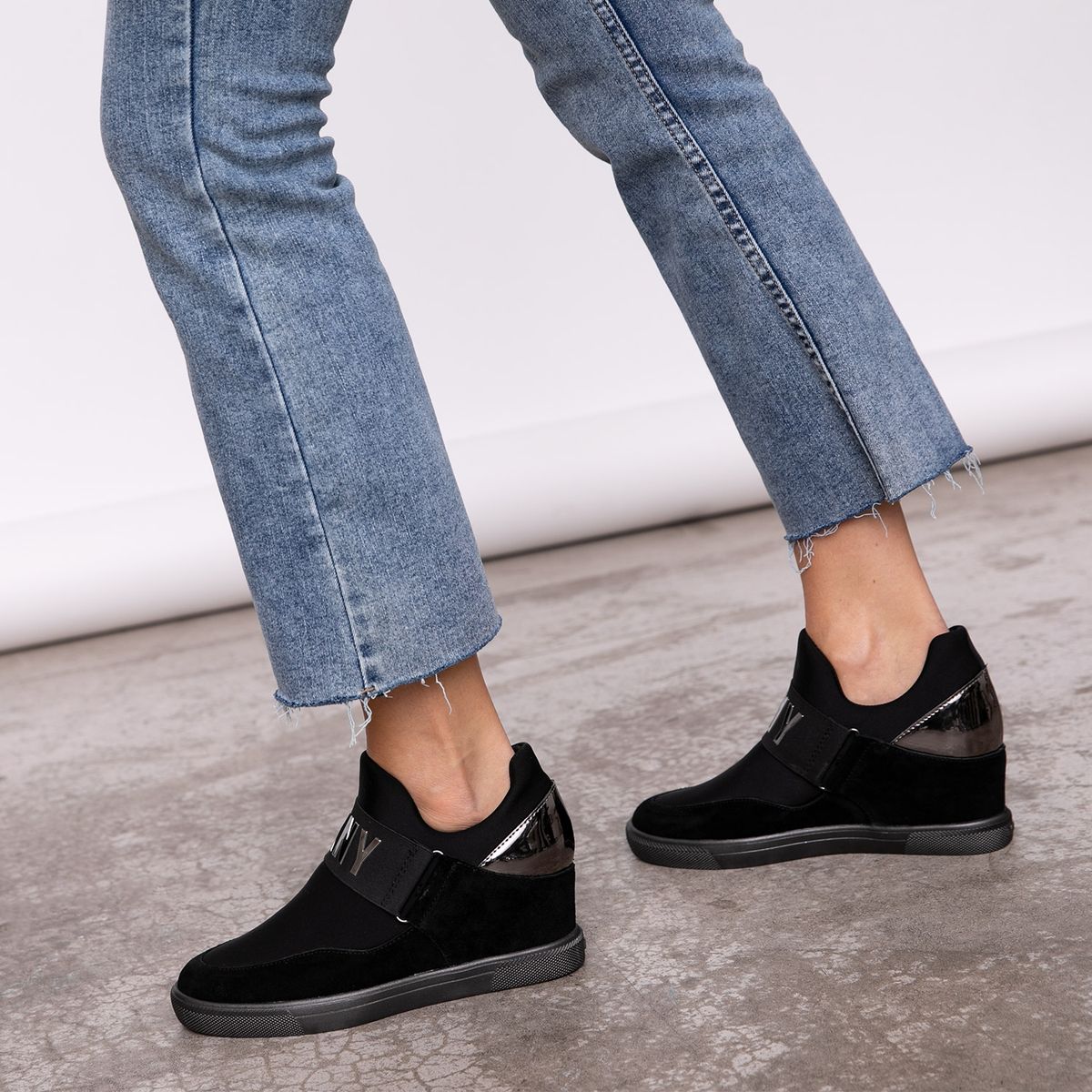 DKNY - Zapatilla Urbana Mujer Negra DKNY