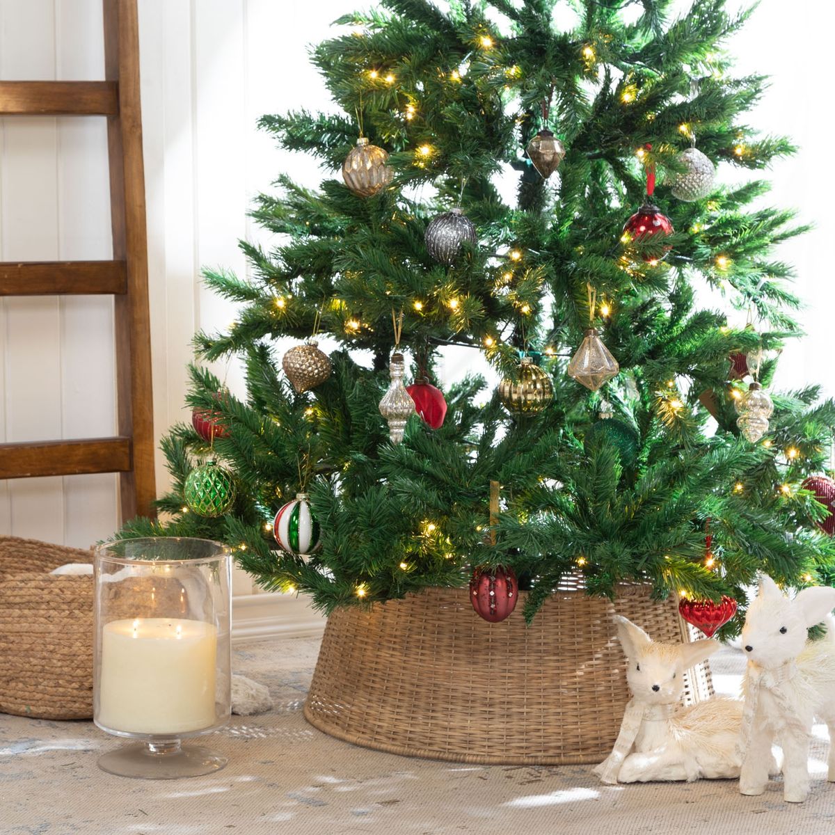 MICA - Adorno Navideño Faldón Rattan Para Árbol Mica
