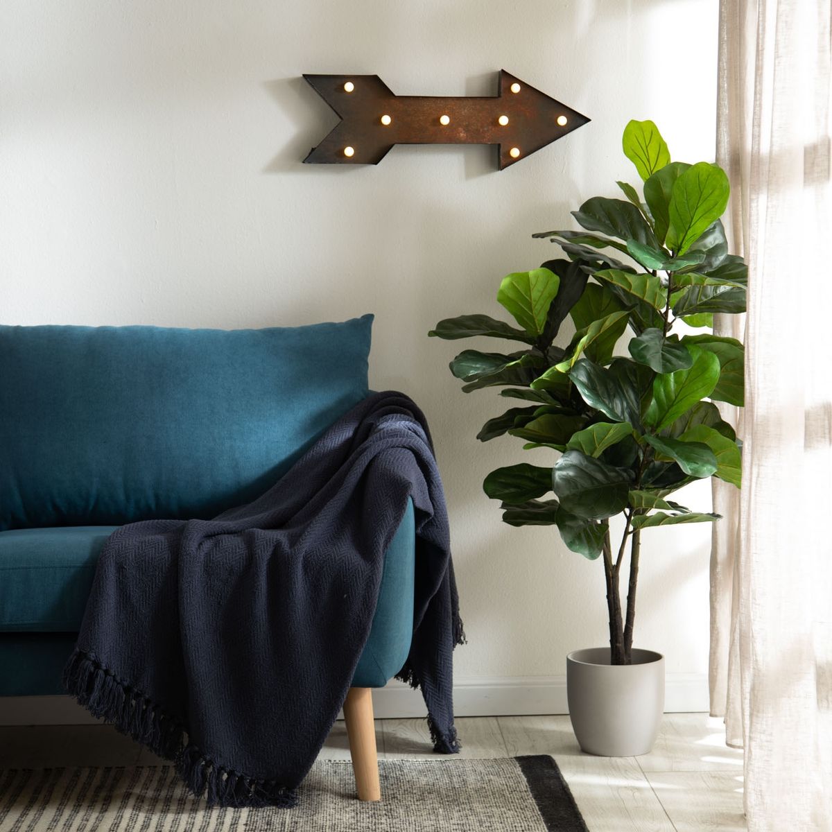 MICA - Letrero Neón Flecha Metálica Mica