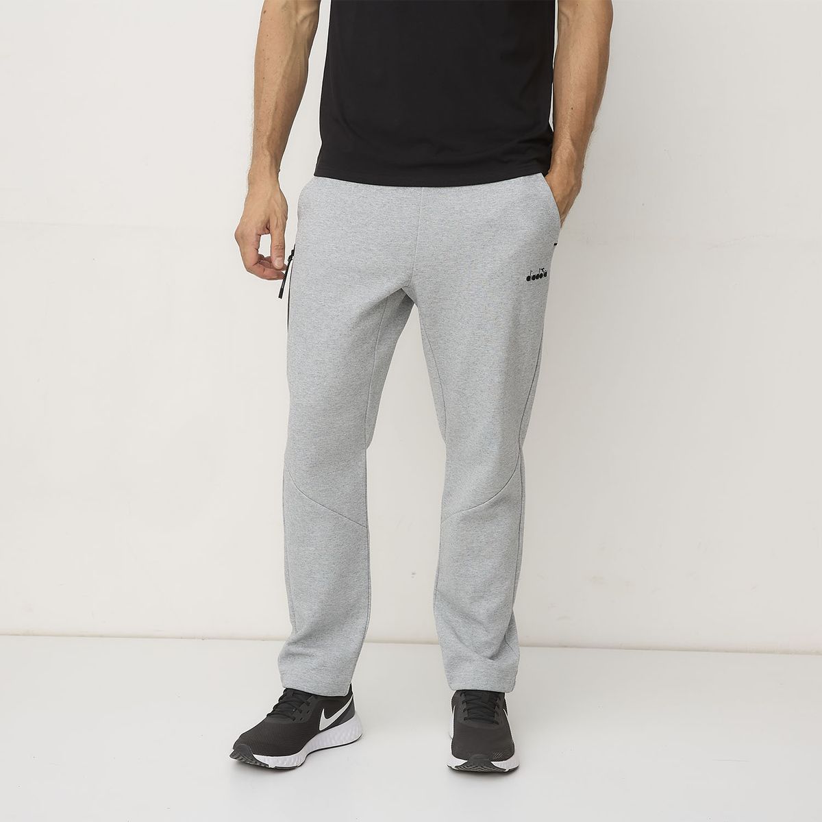DIADORA - Pantalón de Buzo Fit Regular Diadora