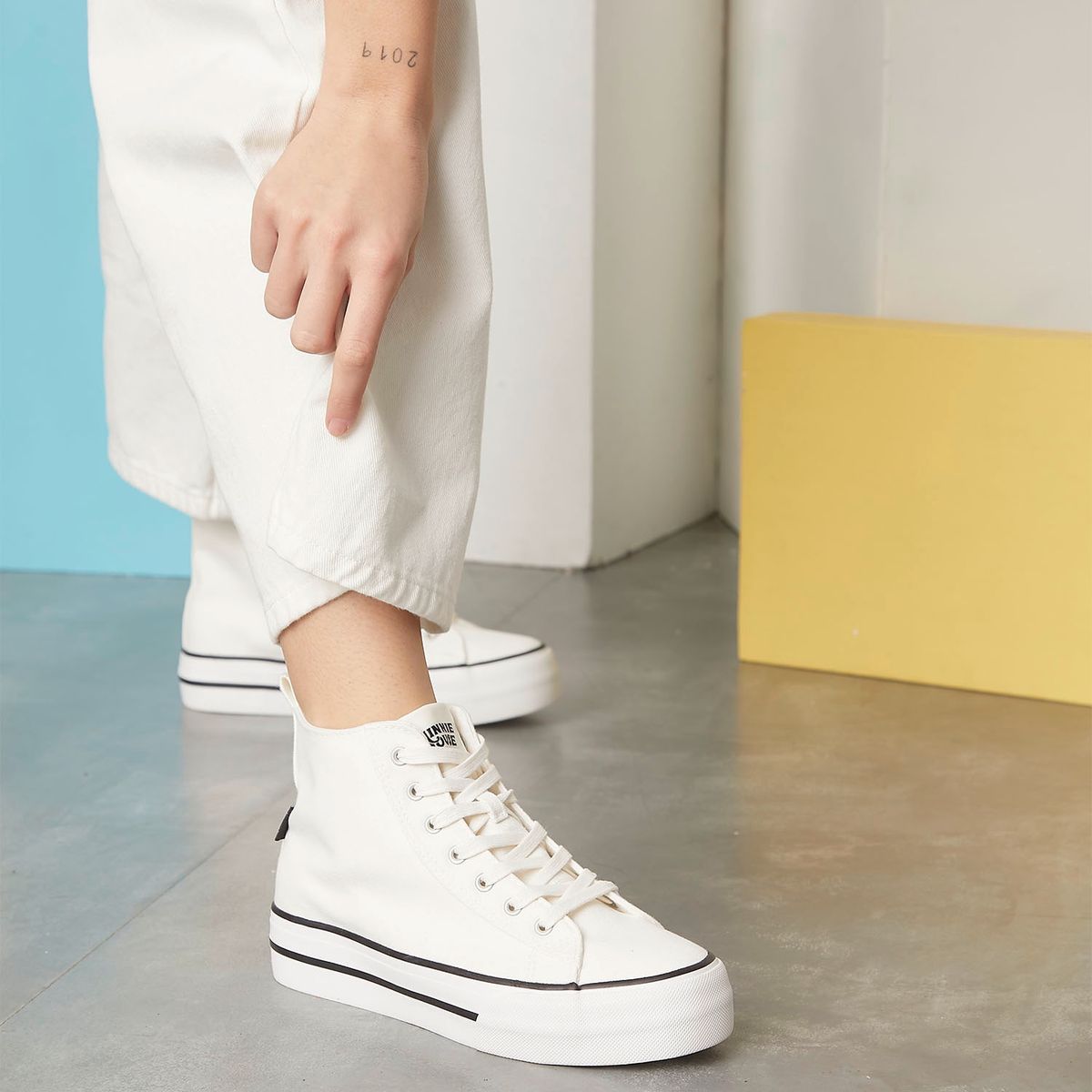 DISNEY - Zapatilla Urbana Mujer Blanco Disney