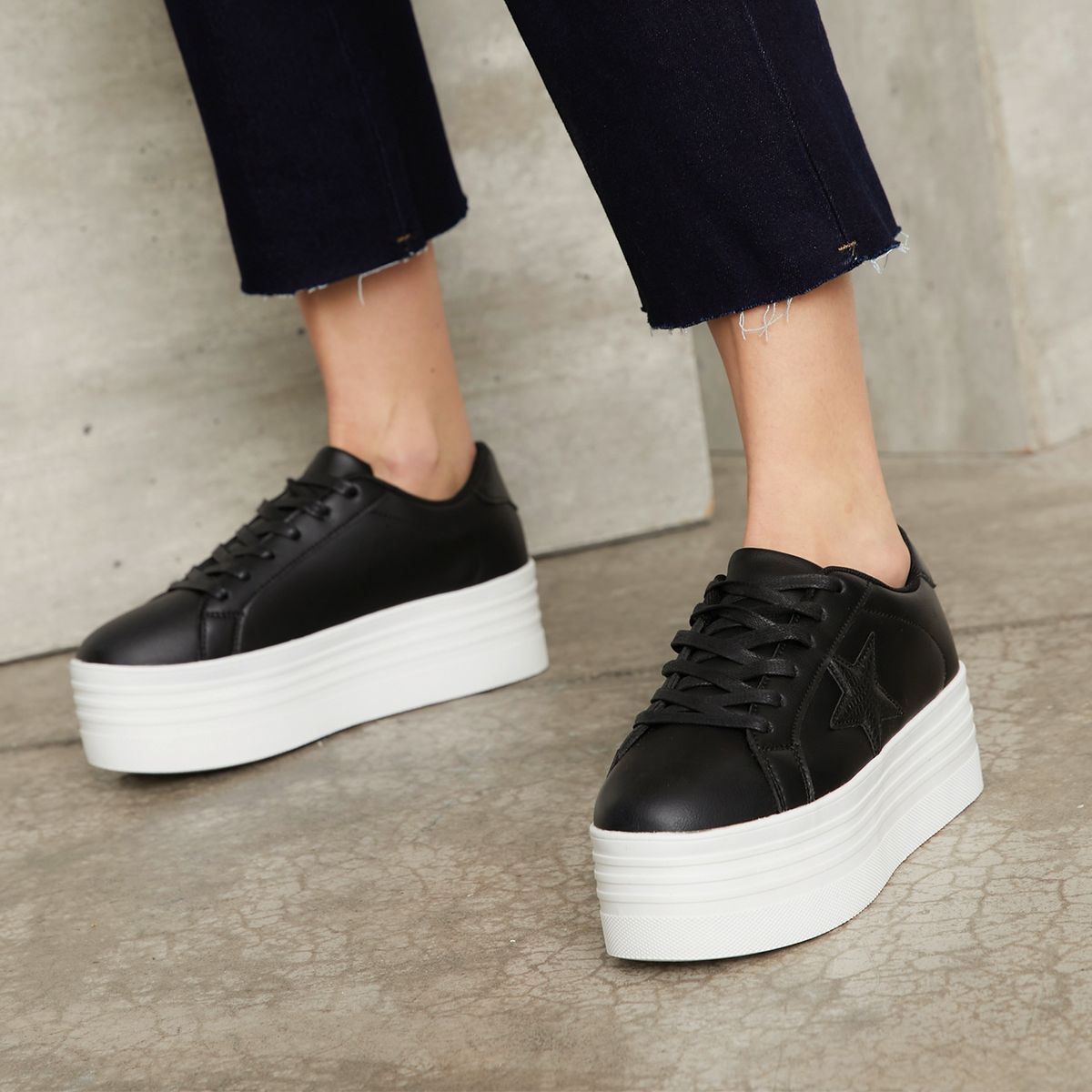 SYBILLA - Zapatilla Urbana Mujer Negro Sybilla