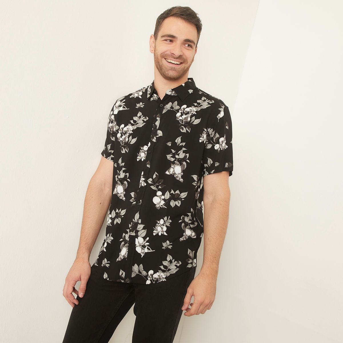 NEWPORT - Camisa Guayabera Manga Corta Estampado Tropical Viscosa Hombre Newport