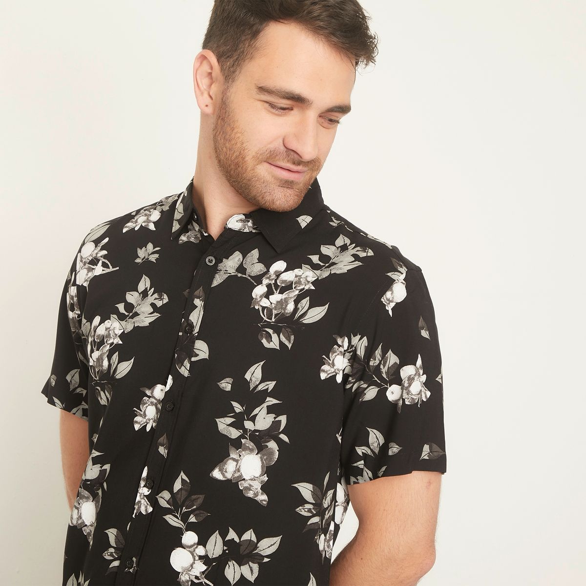 NEWPORT - Camisa Guayabera Manga Corta Estampado Tropical Viscosa Hombre Newport