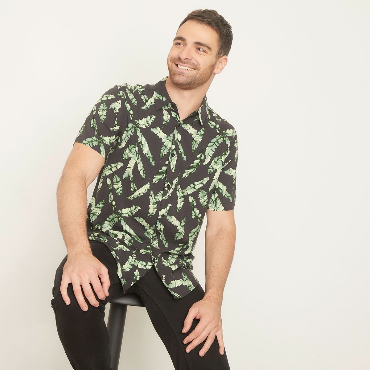 NEWPORT - Camisa Guayabera Manga Corta Estampado Tropical Viscosa Hombre Newport