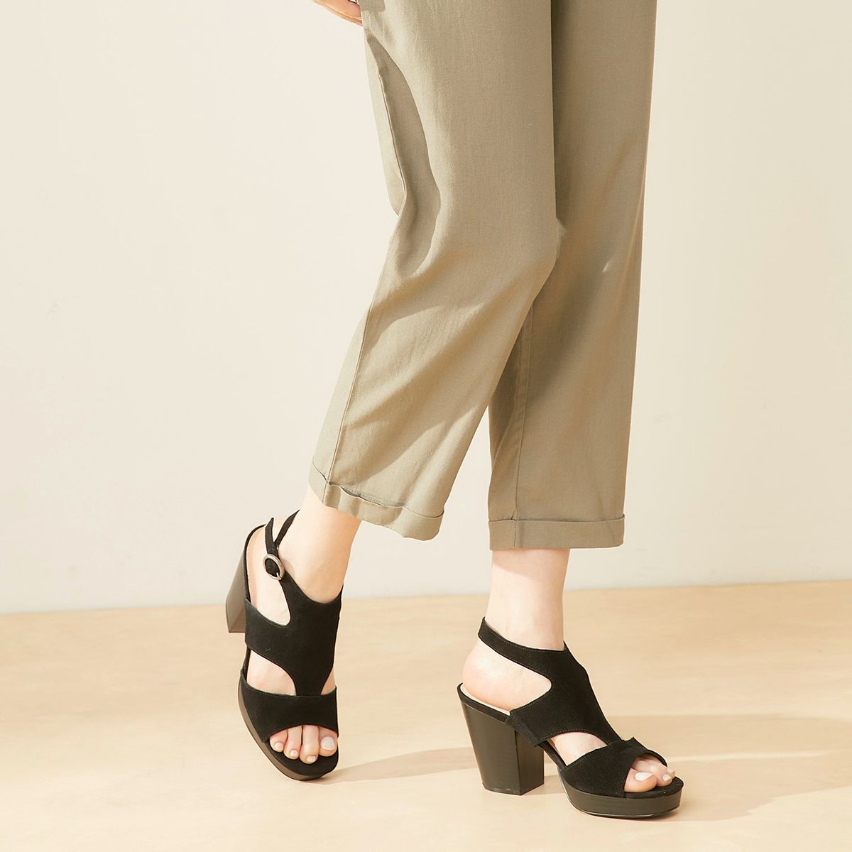 APOLOGY - Sandalia Mujer Gamuza Negro Apology