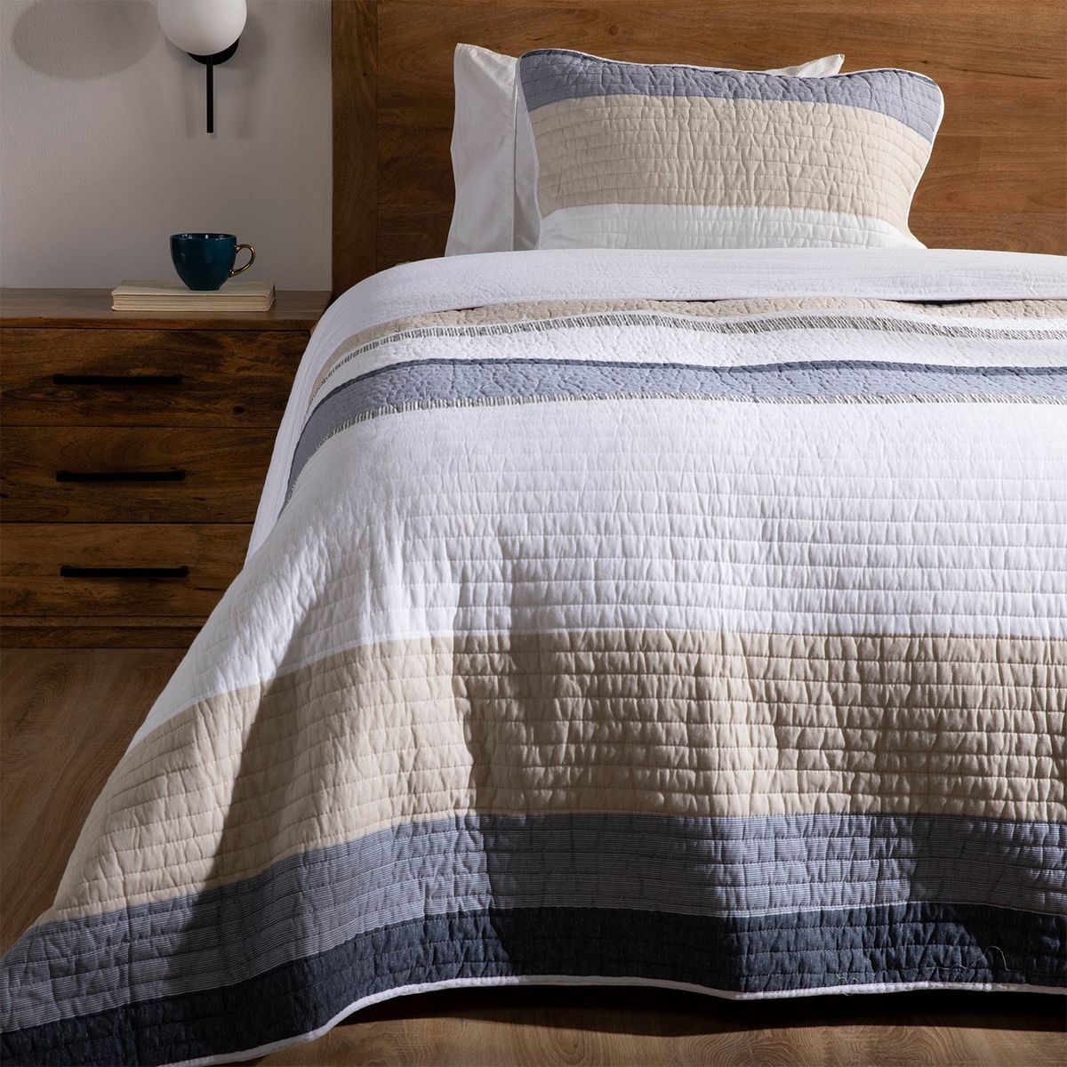 BASEMENT HOME - Cubrecama Estampado Cuadros Basement Home