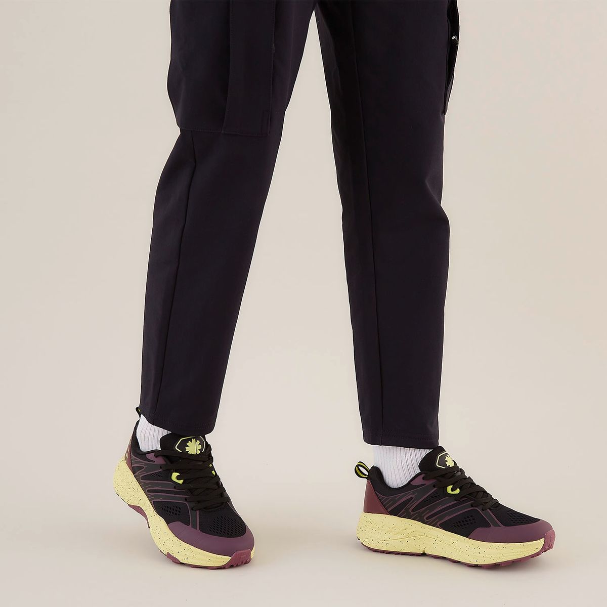 MOUNTAIN GEAR - Zapatilla Outdoor Mujer Negro Mountain Gear