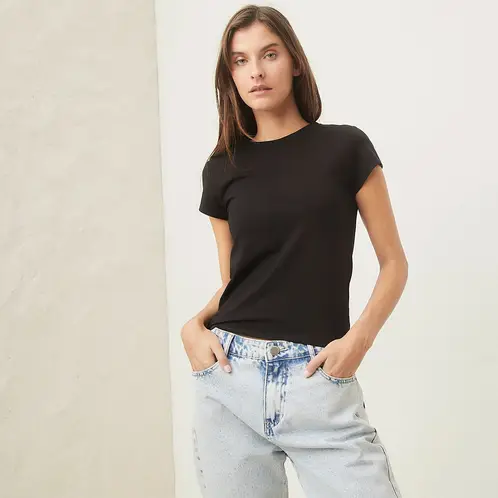 BASEMENT - Polera Regular Manga Corta Mujer Algodón Orgánico