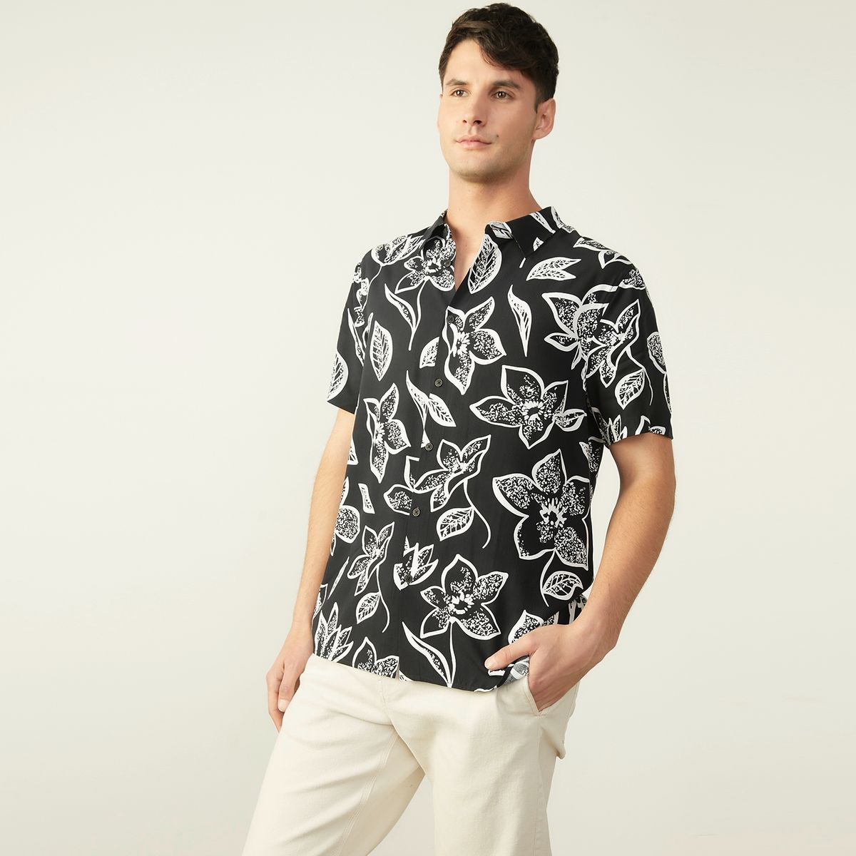 BASEMENT - Camisa Guayabera Manga Corta Viscosa Hombre Basement