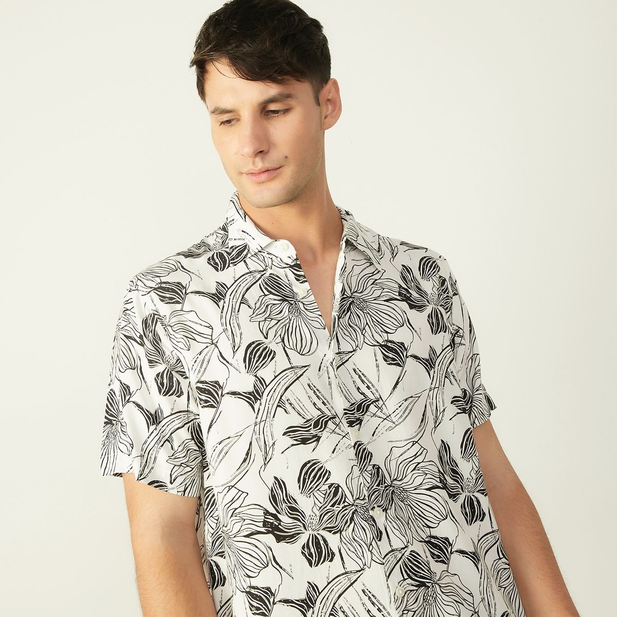 BASEMENT - Camisa Guayabera Manga Corta Viscosa Hombre Basement