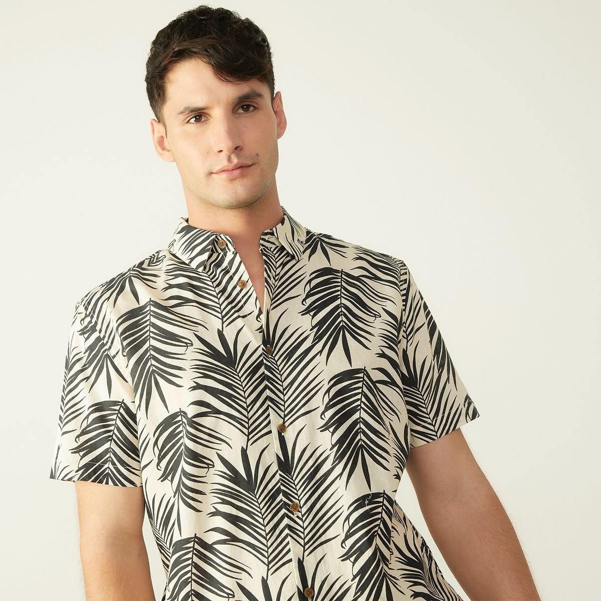 BASEMENT - Camisa Guayabera Manga Corta Lino Hombre Basement