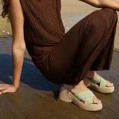 BASEMENT - Sandalia Mujer Verde