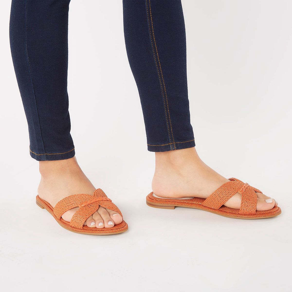 BASEMENT - Sandalia Plana Mujer Naranjo Basement