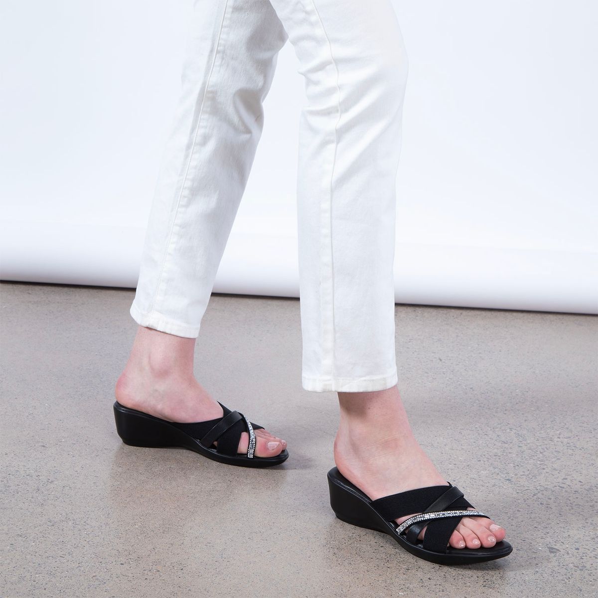 APOLOGY - Sandalia Casual Negro Apology