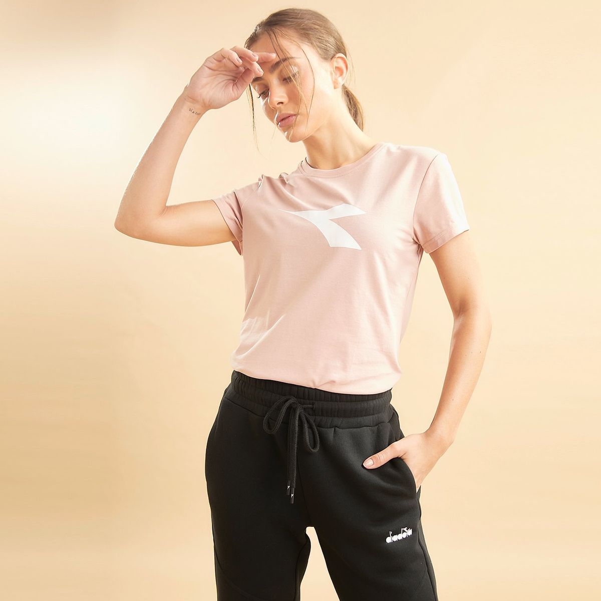 DIADORA - Polera Manga Corta  Deportiva Mujer Diadora