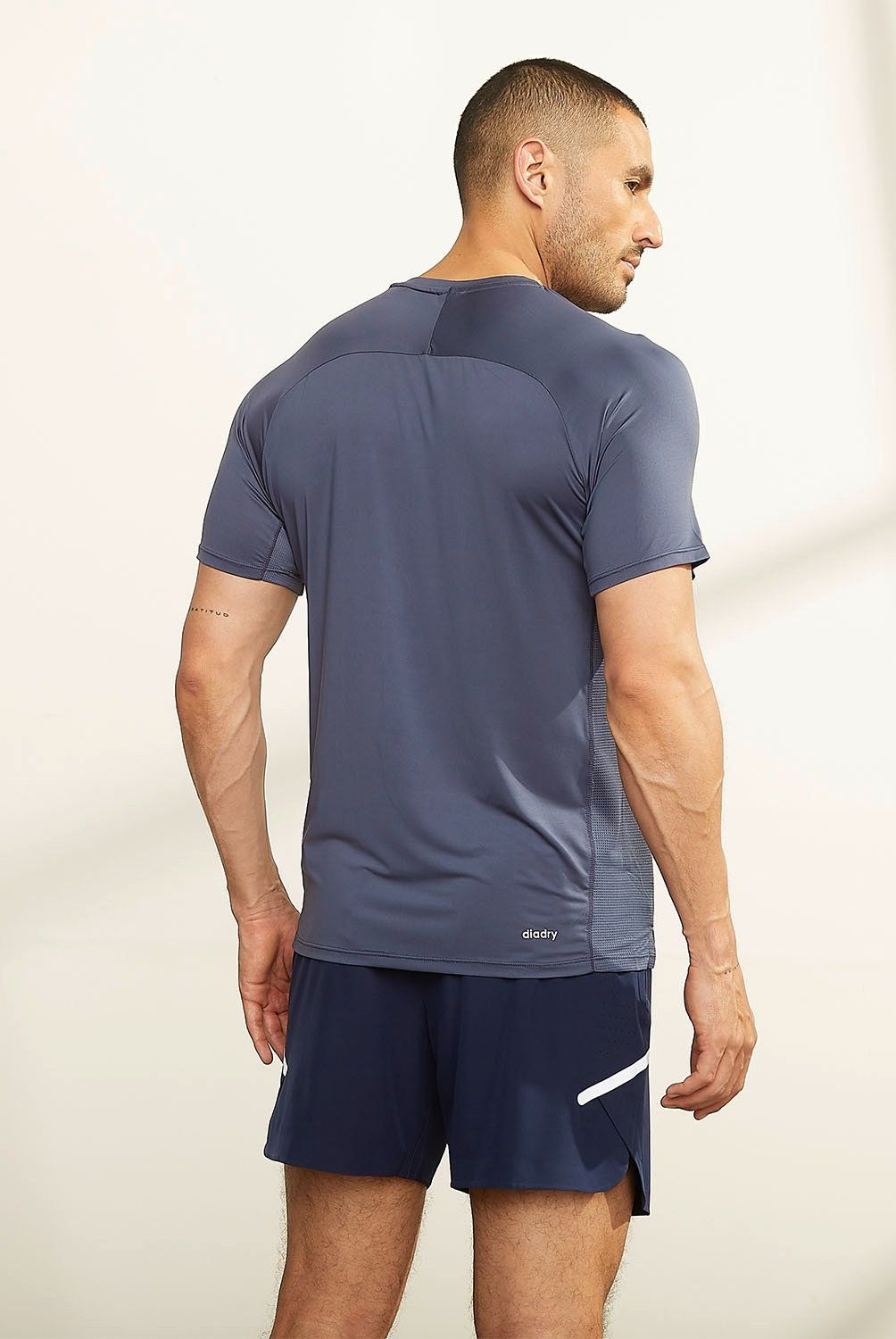 DIADORA - Polera Deportiva Manga Corta Hombre Diadora