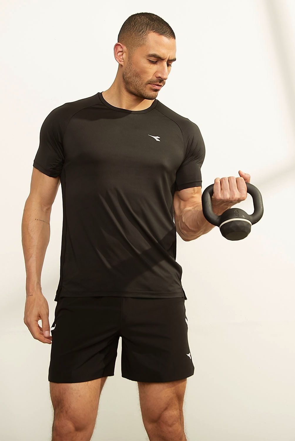 DIADORA - Polera Deportiva Manga Corta Hombre Diadora