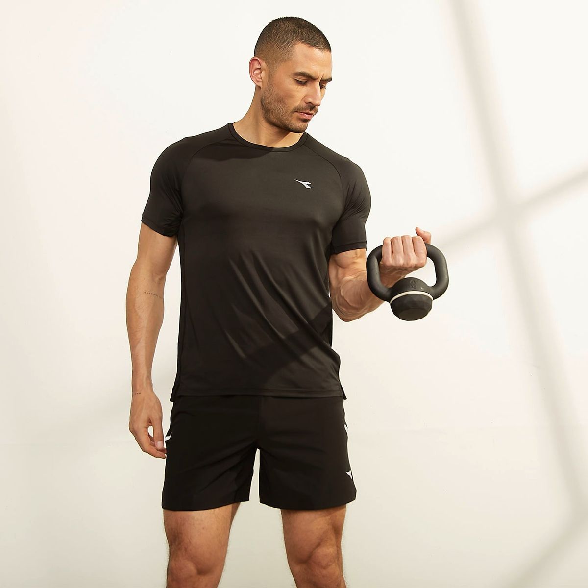 DIADORA - Polera Deportiva Manga Corta Hombre Diadora