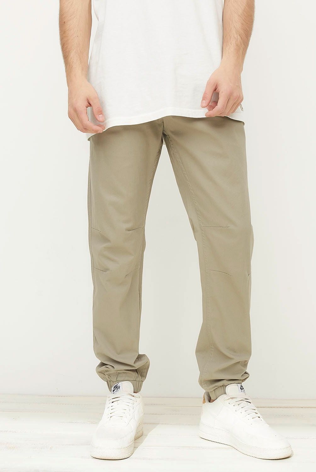 BEARCLIFF - Pantalón Jogger Fit Hombre Bearcliff