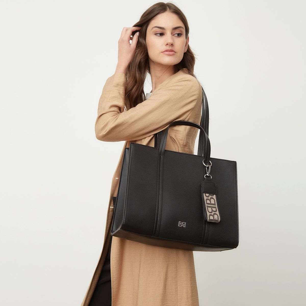 BASEMENT - Cartera Negra Mujer Basement