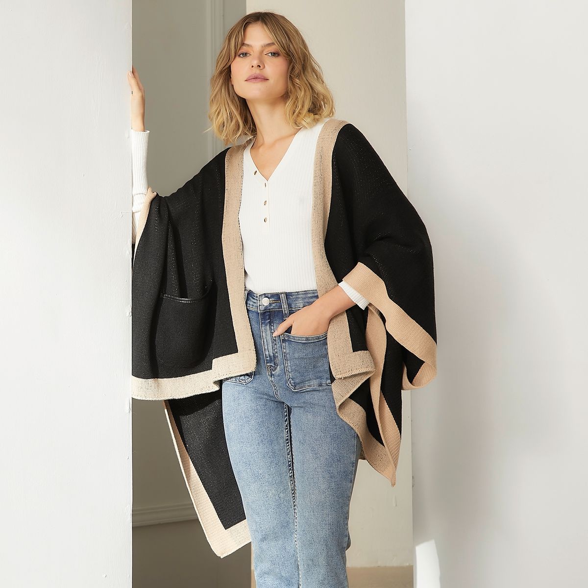 BASEMENT - Poncho Mujer Basement