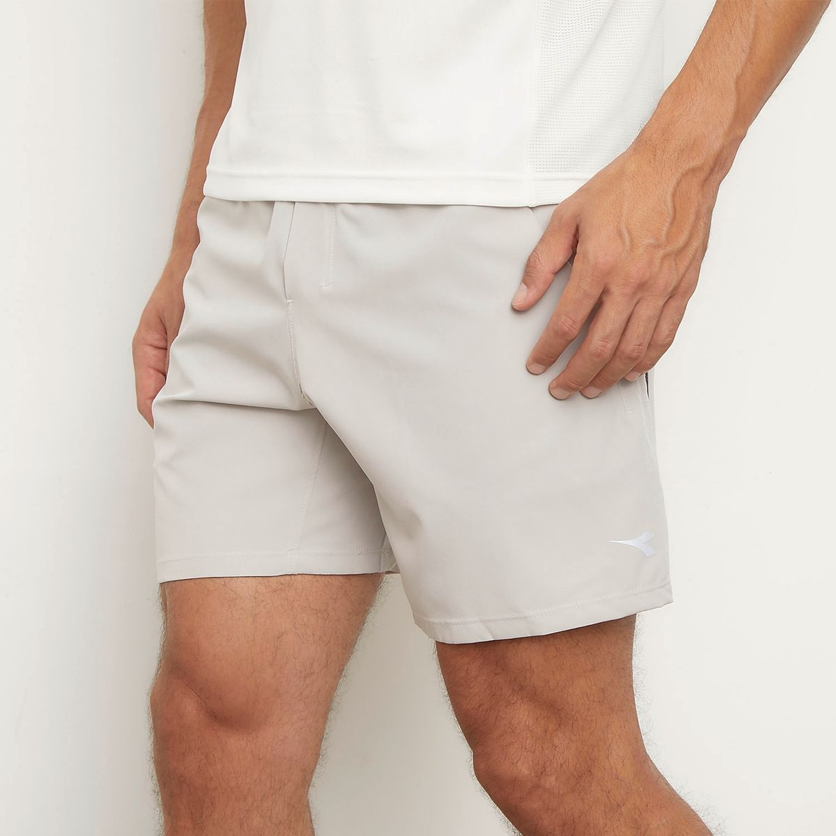 DIADORA - Short Deportivo Hombre Con Bolsillos Y Cintura Elástica Diadora