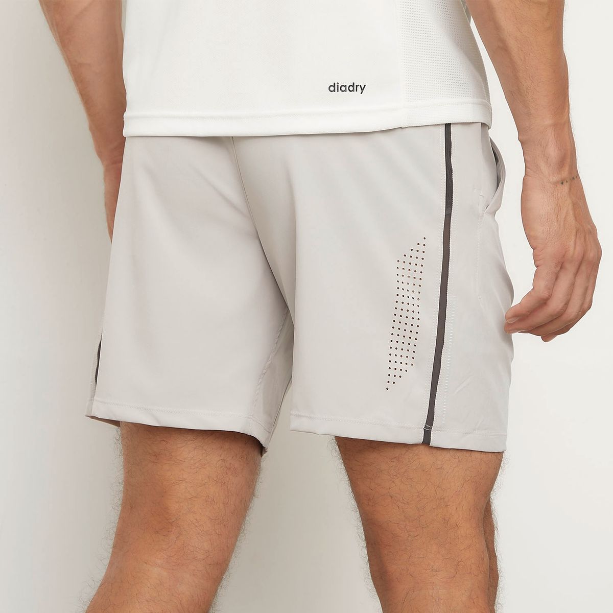 DIADORA - Short Deportivo Hombre Con Bolsillos Y Cintura Elástica Diadora