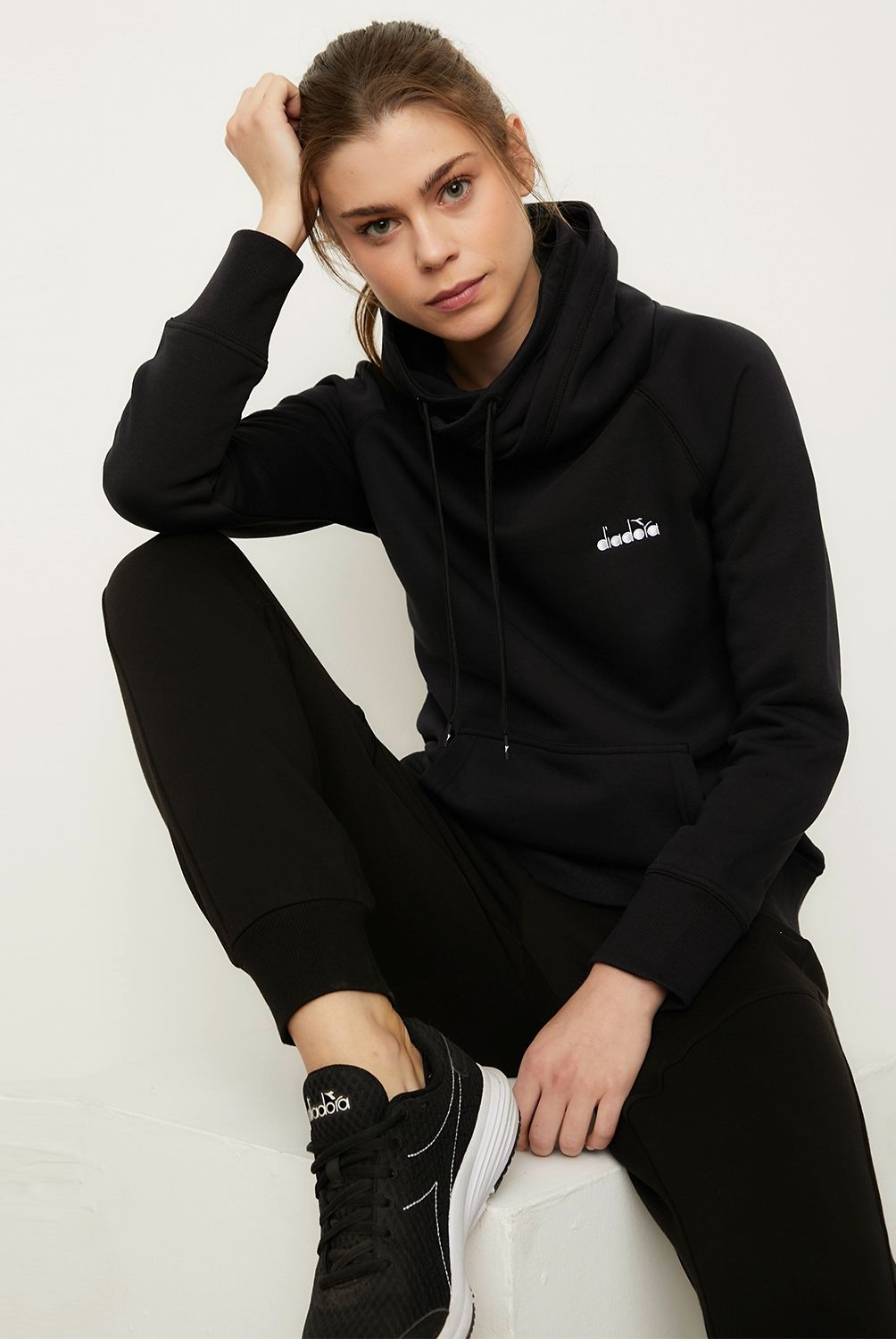 DIADORA - Polerón Algodón Mujer Diadora