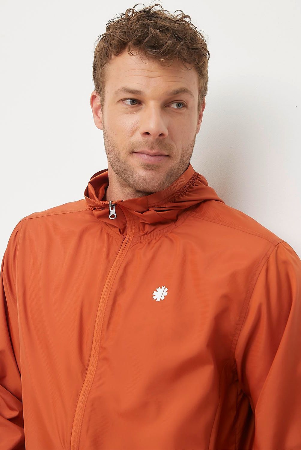 MOUNTAIN GEAR - Cortaviento Deportivo Hombre Mountain Gear Regular Fit