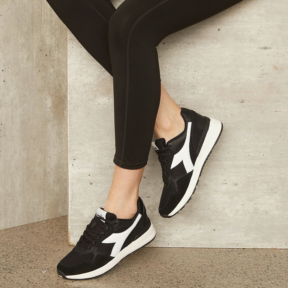 DIADORA - Vinfa4 Zapatilla Urbana Mujer Negro Diadora